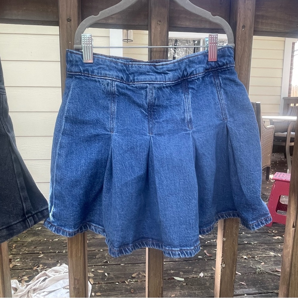 Two Girl’s Pleated Denim Skirts-one black and one blue S 12- Truce & Gap Teen